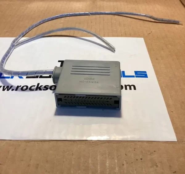 HONDA MC-45WSA ELECTRICAL CONNECTOR - PRE OWNED - FOR PARTS - Image 2