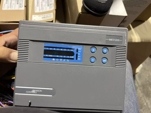 Johnson Controls DX-9100-8996  Metasys Controller (NEW SCRATCHED CASE)