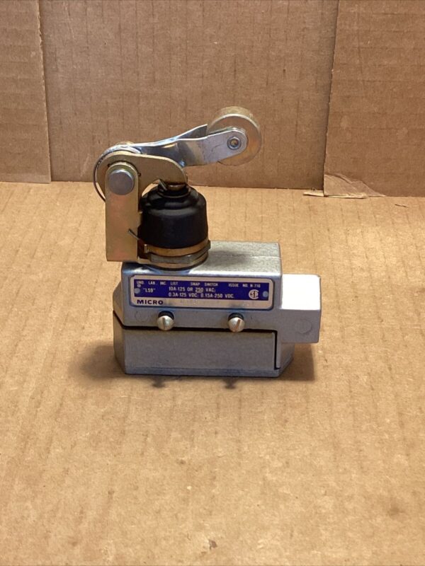 Honeywell DTE6-2RN2 Limit Switch 125/250 VAC - SELLER REFURBISH