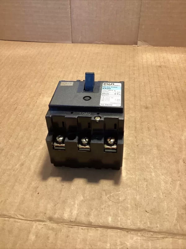 Fuji Electric Circuit Breaker - EA33 - 30A - 2.5kA - 3 Pole - Image 2