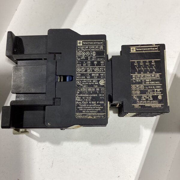 Telemecanique LA1 DN40/CA3 DN22, Auxiliary Contact Block/Control Relay - Image 2