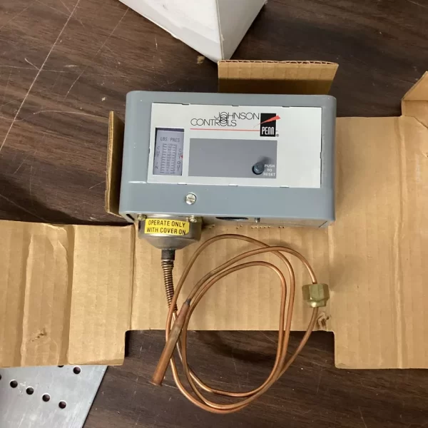 Johnson Controls P29NC-3C Low Pressure Cutout Control (120/240 VAC)