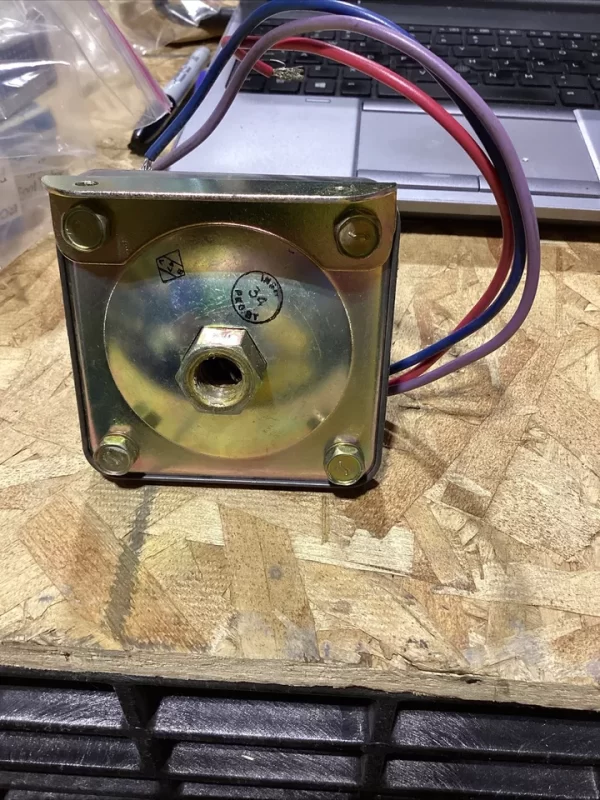 Barksdale DIS-H18 Pressure Switch T11567 NEW SURPLUS SHIPS TODAY