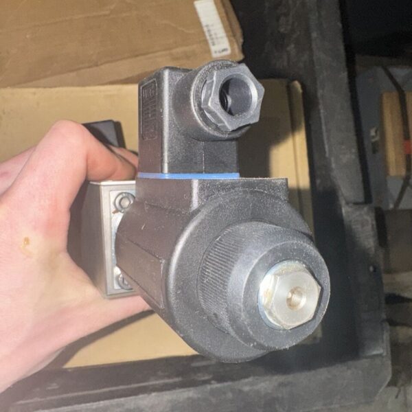 bucher hydraulics W2N43GN-6AB3 24D  Solenoid Valve - Image 2