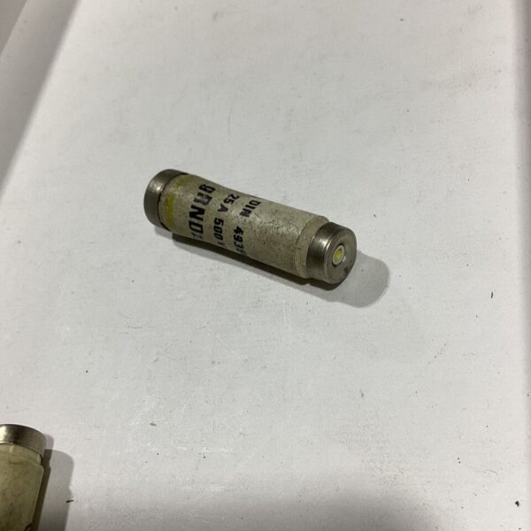 Ceramic Bottle Fuse DIN-49360-NDZ 25A 500V Fuse