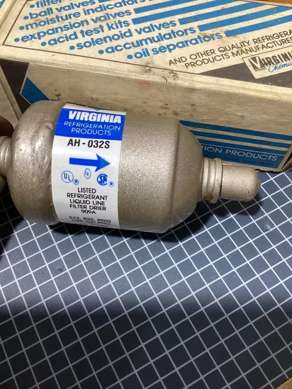 Virginia liquid line filter drier Ah-032S 1/4 Solder 3 cu in
