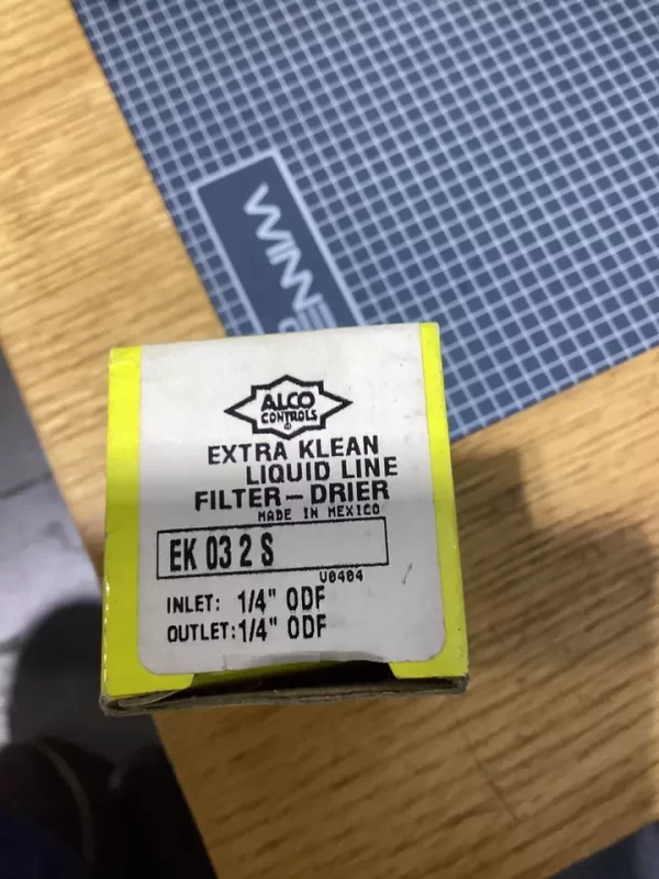 Alco Controls extra clean liquid line filter dryer EK032S