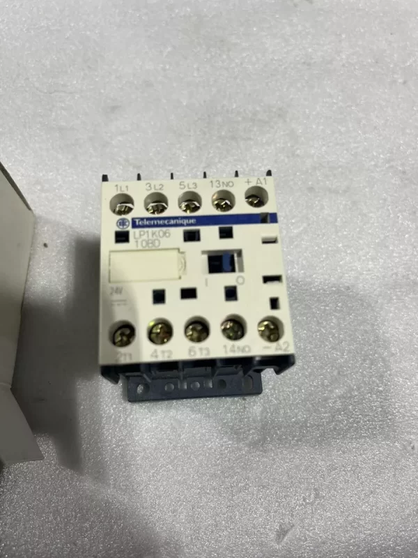 Telemecanique Square D LP1K0610BD contactor x 1 New inbox ships today from US