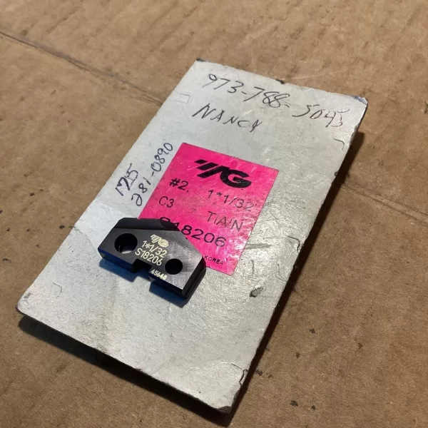 YG1 S18206 1*1/32" Carbide (C3) TiAlN-Coated Throwaway Spade Drill Insert
