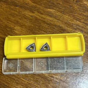 Kennametal WNMG06040MN KCP25B Carbide Turning Inserts - 2 Pack
