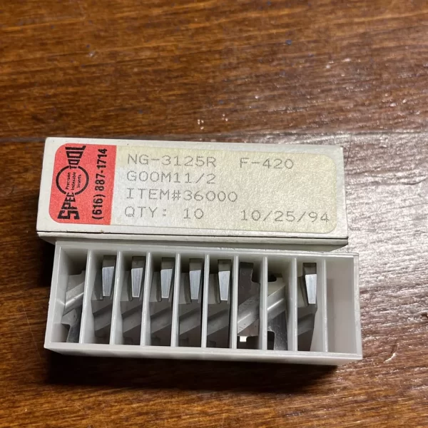 SpecTool NG-3125R F-420 Carbide Grooving Inserts - 9 Pack