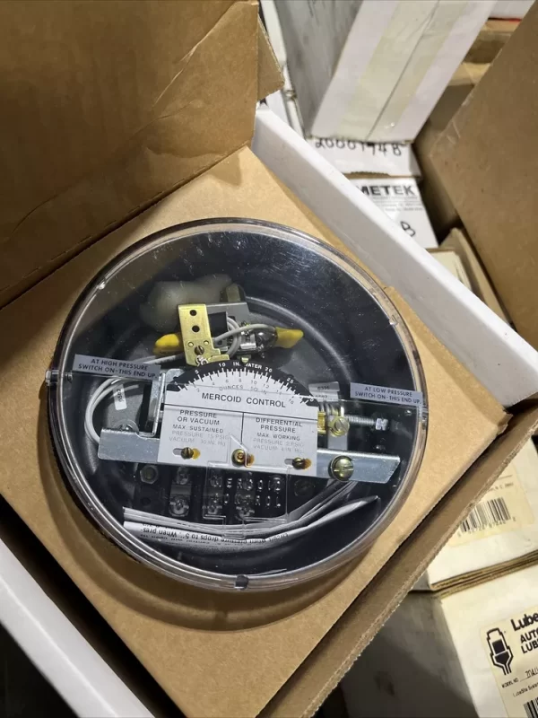Dwyer PG-153-P1 Gas Pressure/Differential Pressure Switch
