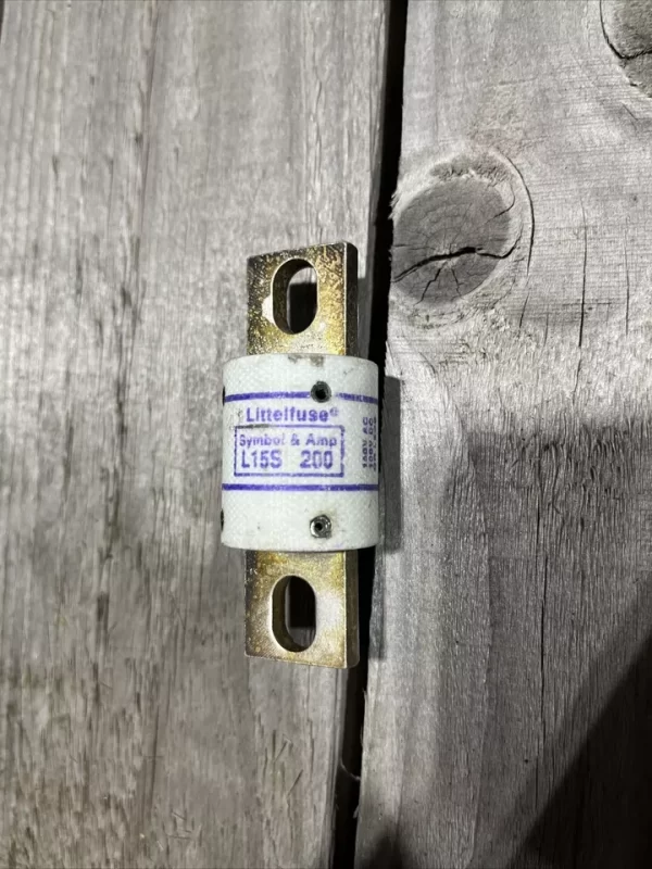 L15S200  LITTELFUSE SEMI-CONDUCTOR 200 AMP 150 VAC 100 VDC