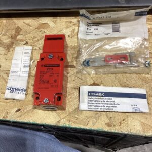Telemecanique Sensors XCSA503 (FULL SET)